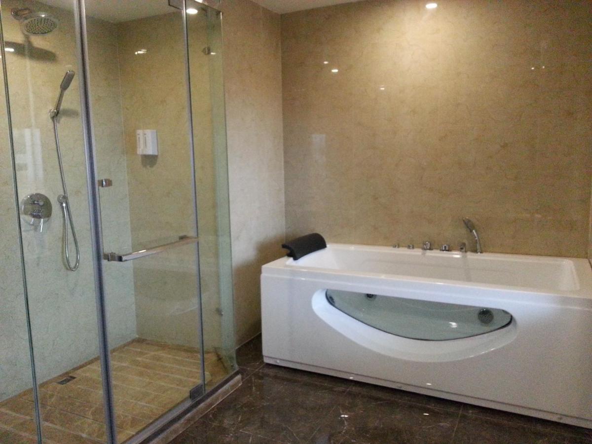 יאנג שואו New West Street Hotel - Grand Wing חדר תמונה