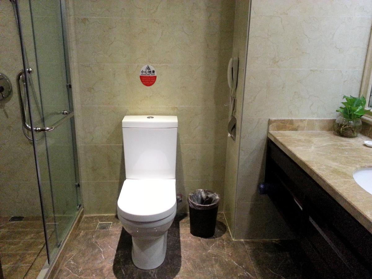 יאנג שואו New West Street Hotel - Grand Wing חדר תמונה