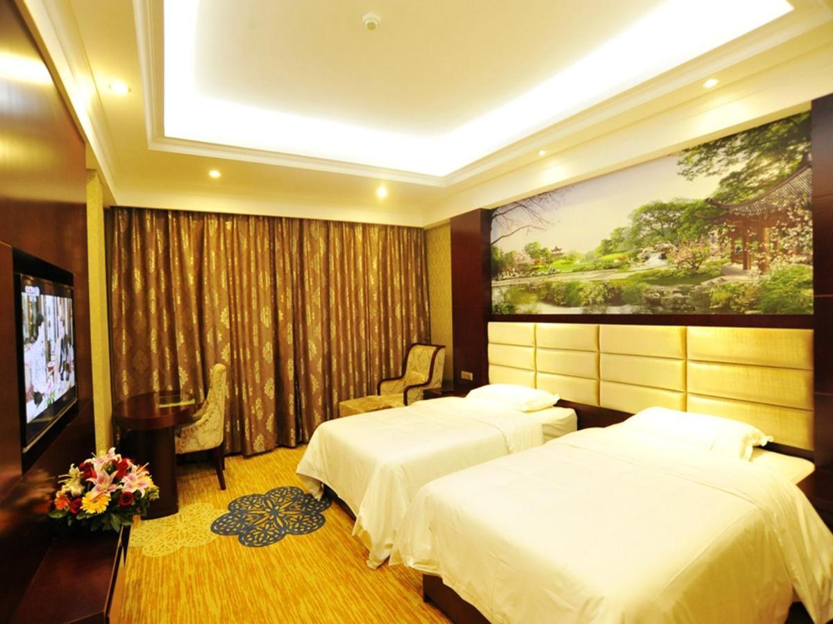 יאנג שואו New West Street Hotel - Grand Wing חדר תמונה